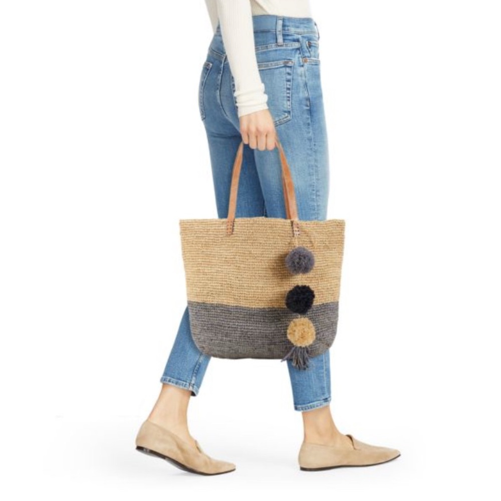 NWT Mar y sol raffia tote tan and grey color